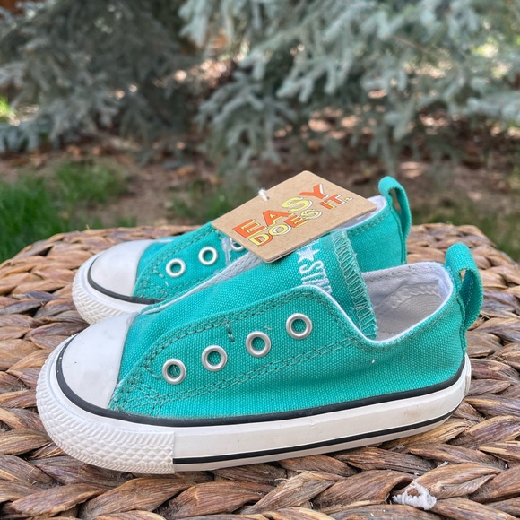 Converse Other - NEW Aqua Blue Green No Lace Low Chuck Taylor All Star Sneakers. Velcro Closure.
